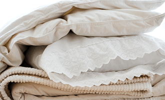 大掃除でカーテンを洗濯する人は60%！羽毛布団・毛布も一緒に年末の大物洗濯特集